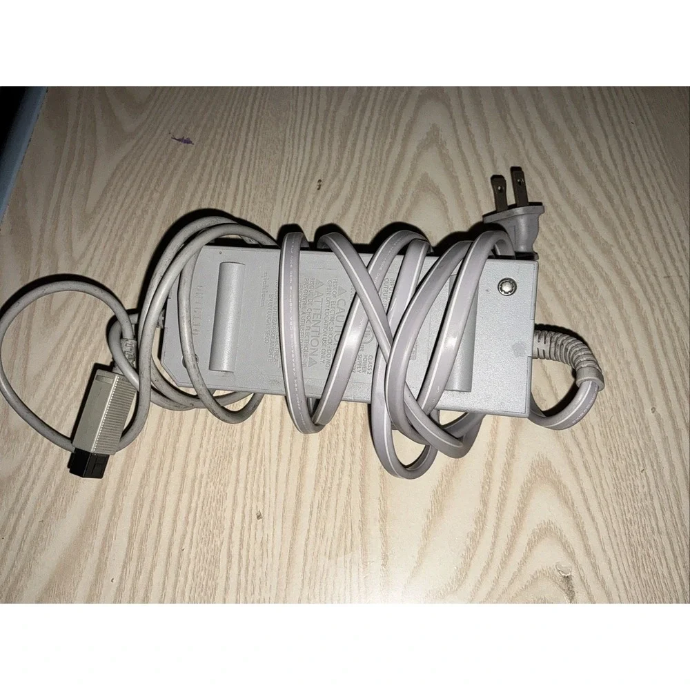 ONE (1)‎ USED OEM Nintendo Wii Power Adapter (RVL-002)